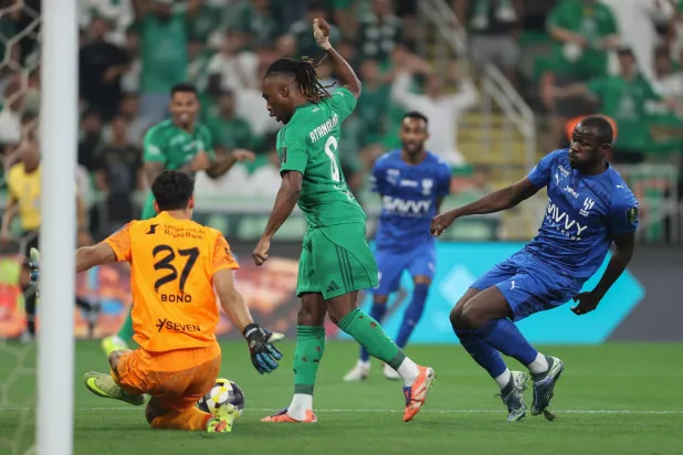 أتانغانا خلال مباراة الأهلي أمام الهلال (تصوير: عدنان مهدلي)