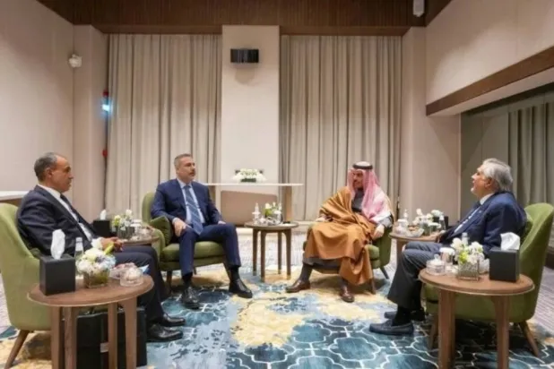 الأمير فيصل بن فرحان وزير الخارجية السعودي خلال اجتماع تنسيقي بالرياض مع نظرائه في باكستان وتركيا ومصر (واس)