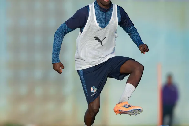 لاعب نادي نيوم مهند آل سعد (نادي نيوم) 