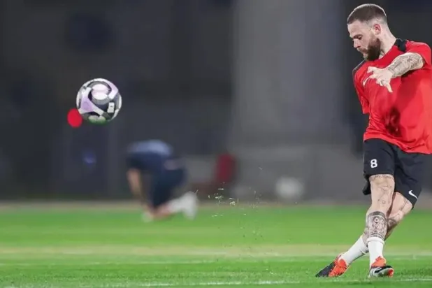 لاعب القادسية ناهيتان نانديز (الشرق الأوسط)