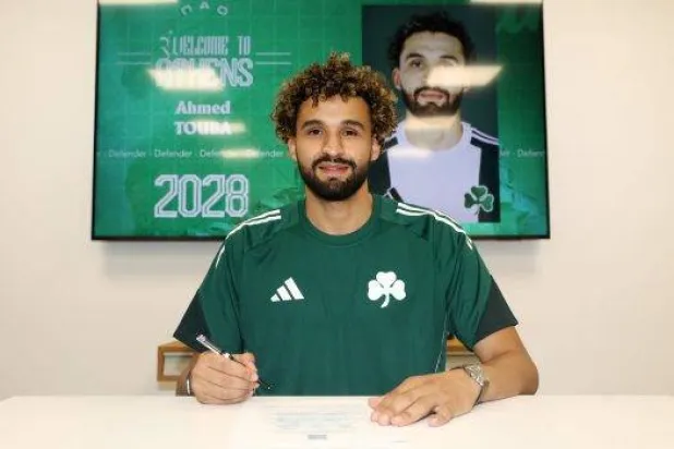 الدولي الجزائري أحمد توبة (نادي باناثينايكوس)