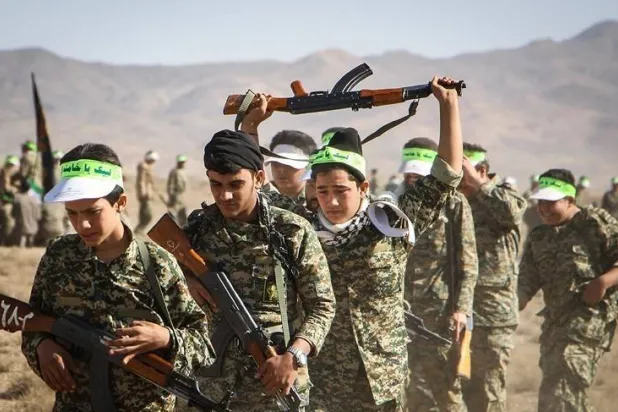 تدريبات لطلبة ينظمها جهاز «الباسيج» الذراع التعبوية لـ«الحرس الثوري» (أرشيفية - تسنيم)