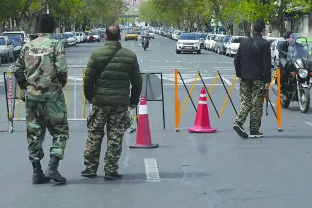 Tahran ateş altında... Washington kara seçeneğini devreye soktu, B-52 bombardıman uçakları sahaya indi