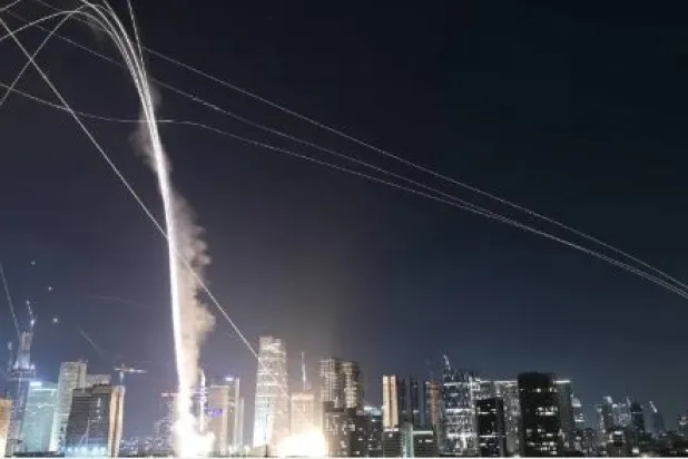 İran savaşı: İsrail saldırılarını genişletiyor... Trump Tahran'ı "tamamen yenilmiş" olarak değerlendiriyor