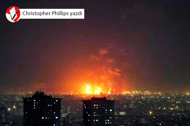 Tahran petrol rafinerisini hedef alan hava saldırılarının ardından meydana gelen patlamalar, 7 Mart 2026 (AFP)