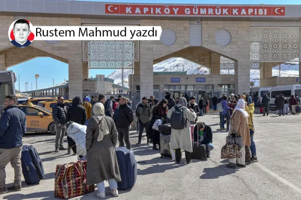  Türkiye'nin kuzeydoğusundaki Kapıköy (Razi) Sınır Kapısı’na ulaşan İranlılar, 3 Mart 2026 (AFP)