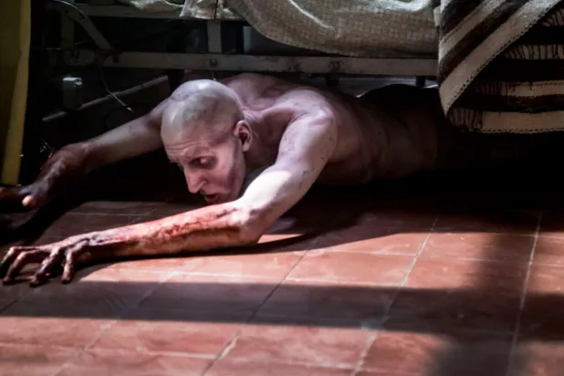 2017 yapımı Aterrados, Buenos Aires'te bir mahallede aniden baş gösteren korkunç ve açıklanamayan paranormal olayları konu alıyor (Aura Films)