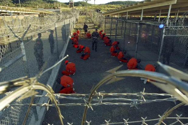 ABD'nin Guantanamo'daki üssü, kurulduğu günden beri işkence ve hak ihlalleriyle tartışmaların merkezinde (Reuters)