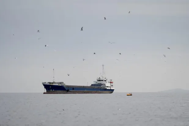 Trump'ın Hürmüz'ü ablukaya alma talimatıyla petrol fiyatları yeniden fırlamıştı (Reuters)