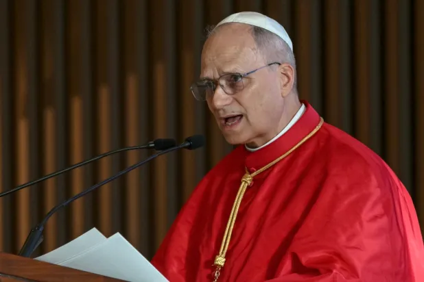 Papa Leo, ABD'nin İran'la savaşı hakkında ABD Başkanı Donald Trump'la tartışmaya girmeyi "hiç de istemediğini" ve İncil'i vaaz etmeyi sürdüreceğini söyledi (AFP)