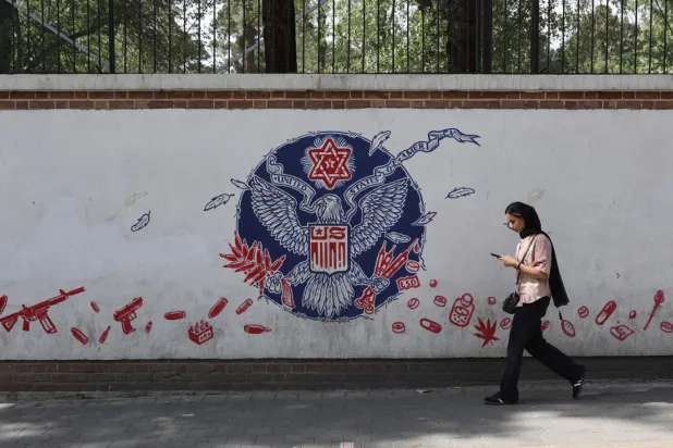 Bazı analistlere göre ABD ve İran'ın müzakerelere devam etme ihtimali var (Reuters)