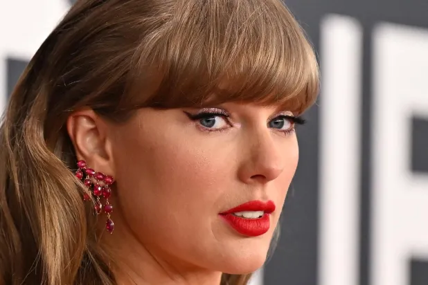 Taylor Swift, sesini ve görüntüsünü tescillemek üzere harekete geçti (AFP)