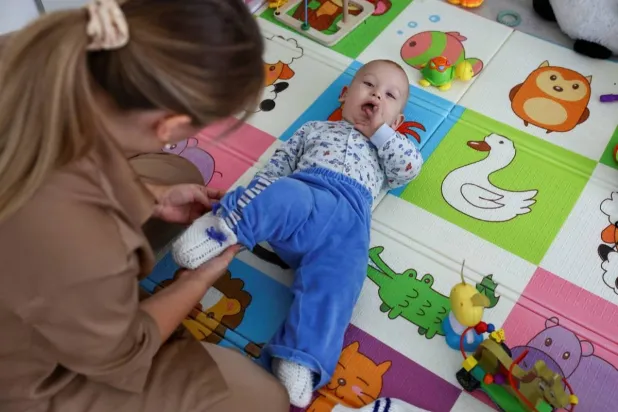 المواد الكيميائية التي أوردتها الدراسة تستخدم في عدد من المنتجات الاستهلاكية منها ألعاب الأطفال (أرشيفية-رويترز)