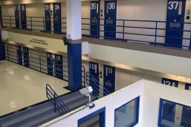 تعرض نانتوي للضرب عشرات المرات على يد الحراس الذين استخدموا قبضات أيديهم وأحذيتهم وهراواتهم (أرشيفية - رويترز)