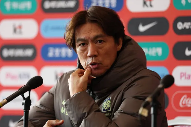 هونغ ميونغ بو (رويترز)