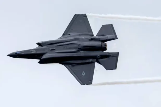 النمسا رفضت منذ اندلاع الحرب في الشرق الأوسط كل الطلبات الأميركية لعبور عسكري لأجوائها (أرشيفية-رويترز)