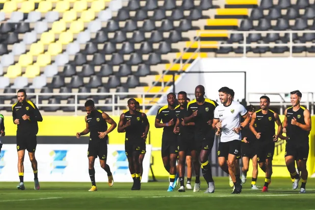 لاعبو الاتحاد خلال التدريبات الأخيرة (موقع النادي)