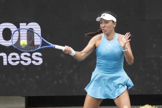 بيغولا خلال المواجهة (د.ب.أ)