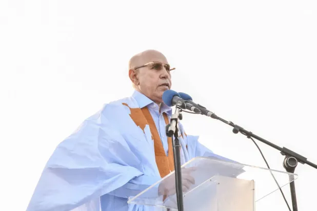 Cumhurbaşkanı Muhammed Veled Şeyh Gazani, maliyet düşürme önlemleri kapsamında maaşından 100 bin ugiya (yaklaşık 2 bin 500 dolar) feragat etme kararı aldı (Cumhurbaşkanlığı)