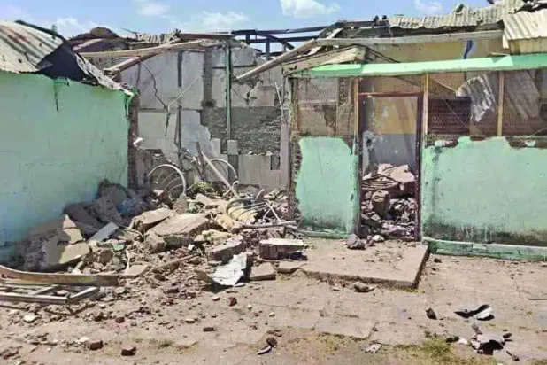 صورة متداولة للدمار الذي لحق بمستشفى الجبلين في ولاية النيل الأبيض جراء القصف بطائرة مسيّرة