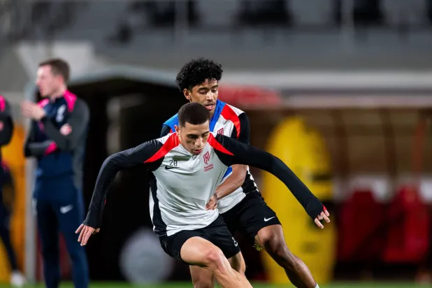 من استعدادات القادسية للديربي (موقع نادي القادسية)