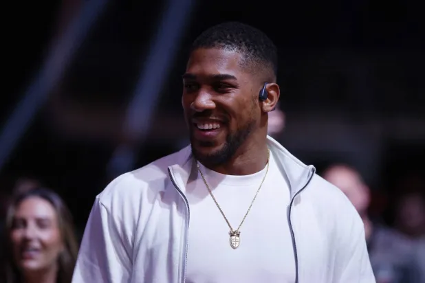 أنتوني جوشوا (رويترز)