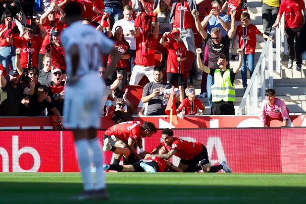 حسرة مدريدية على فرحة مايوركا (أ.ف.ب)