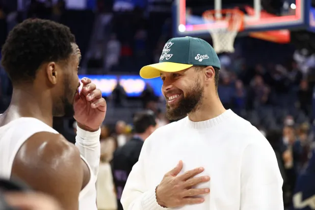 ستيفن كوري (رويترز)