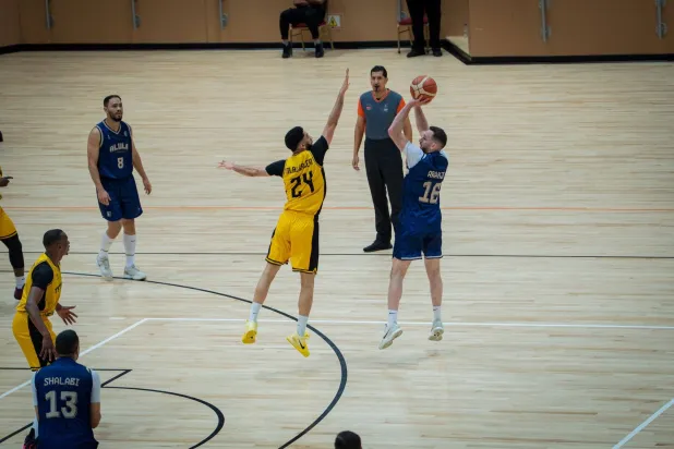 العُلا نجح بتجاوز الاتحاد في مباراة مثيرة (اتحاد السلة) 