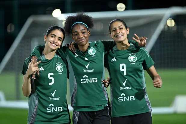 ضمت قائمة المنتخب السعودي للشابات 24 لاعبة (الشرق الأوسط) 
