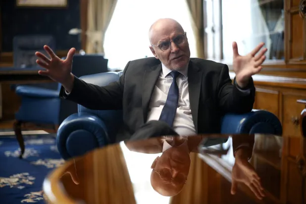 ديميتار راديف خلال حوار مع «رويترز» في العاصمة البلغارية صوفيا (رويترز)