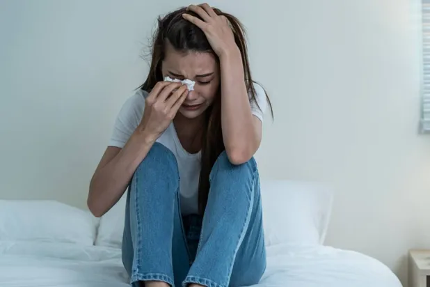 ليست كل الدموع طريقاً إلى الراحة (شاترستوك)