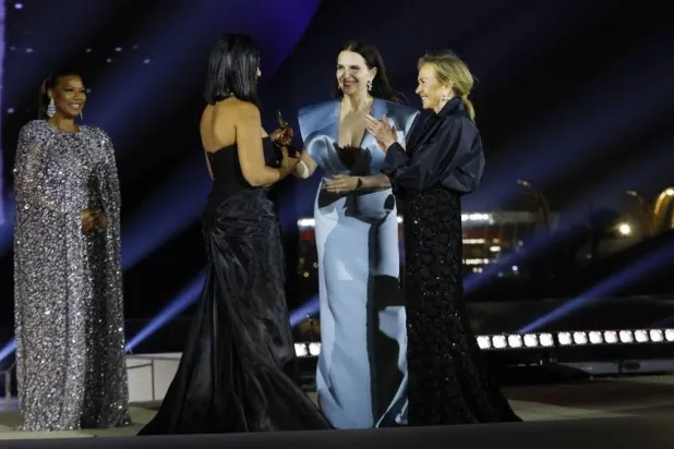 الفوز بالجائزة ليس مادياً فحسب بل هو مفتاح للتعرف على أسماء كبيرة في مجالات إبداعية شتى (فاشن ترست أرابيا)