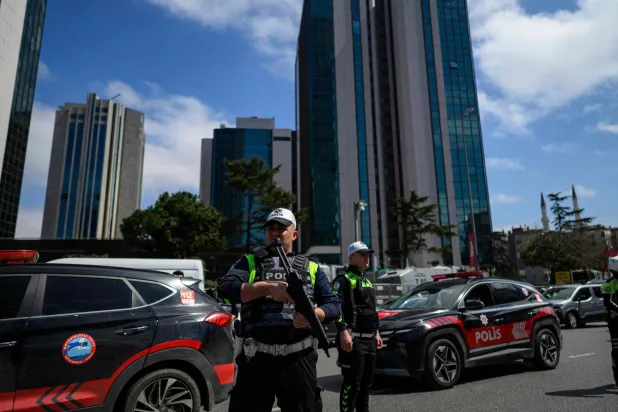 استهداف القنصلية الإسرائيلية بإسطنبول... والشرطة تقتل مهاجماً وتقبض على اثنين