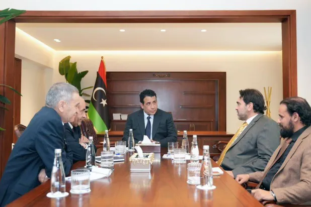 صورة وزعها المجلس الرئاسي الليبي لاجتماع المنفي باللجنة الاقتصادية