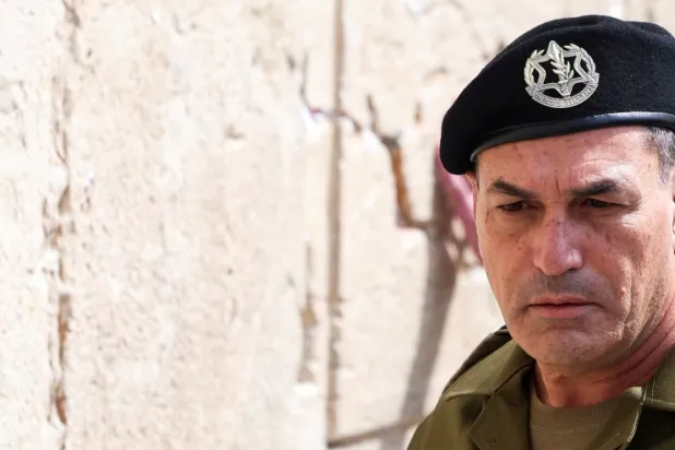 رئيس أركان الجيش الإسرائيلي إيال زامير (رويترز)