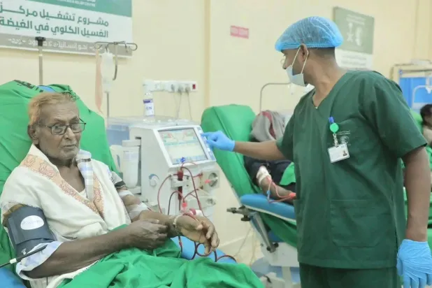 تقدم السعودية الرعاية الصحية للمحتاجين وللمتضررين بغض النظر عن جنسهم أو عرقهم أو لونهم (واس)