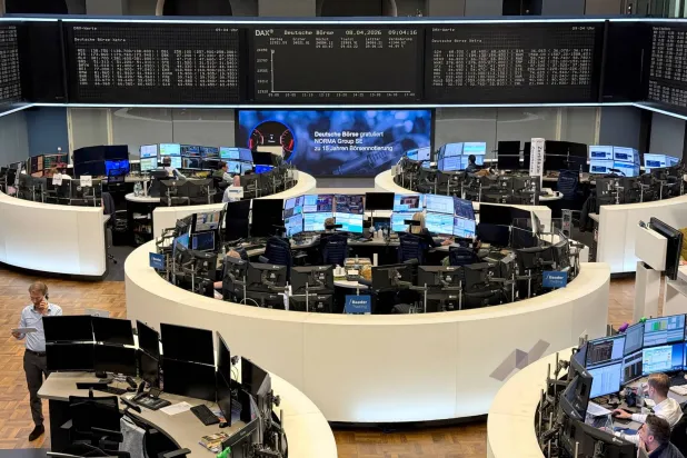 رسم بياني لمؤشر أسعار الأسهم الألماني «داكس» في بورصة فرانكفورت (رويترز)