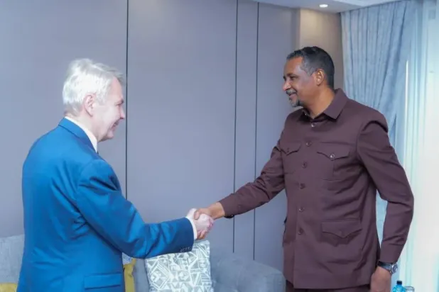 RSF commander receives the UN secretary-general’s personal envoy Pekka Haavisto in Nairobi. (Rapid Support Forces) 