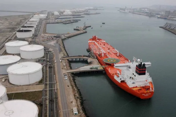 السفينة «غويل» غادرت ميناء أوست لوغا الثلاثاء محملة بـ700 ألف برميل من النفط (إكس)