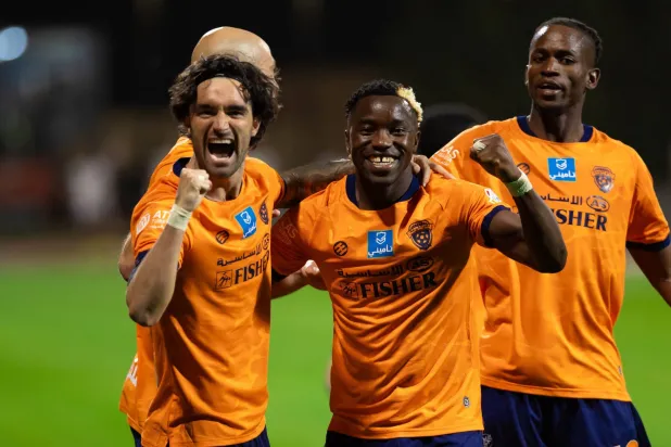 فرحة فيحاوية بعد هدف التعادل (موقع نادي الفيحاء)