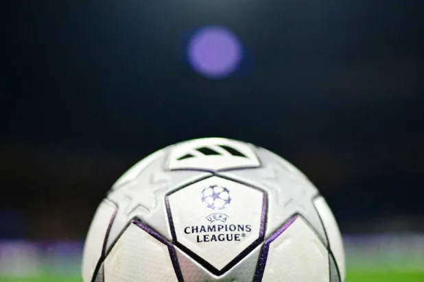 «نايكي» تسعى لأن تكون المورد الرسمي لكرات مسابقات الاتحاد الأوروبي (رويترز)