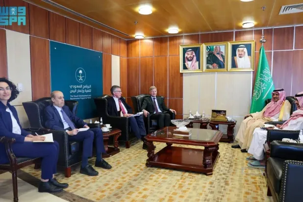 Saudi Ambassador to Yemen Mohammed Al-Jaber met with United Nations Secretary-General’s Special Envoy for Yemen Hans Grundberg. (SPA)