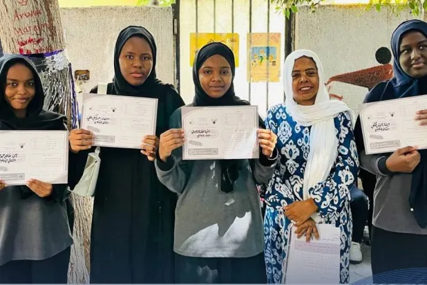 طالبات سودانيات حصلن على شهادة المرحلة الثانوية (مدرسة الصداقة)