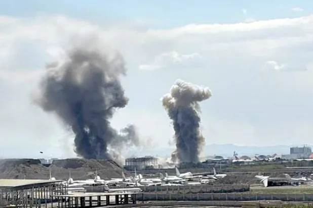 ضربات على مطار مهر آباد غرب طهران الثلاثاء (شبكات التواصل)