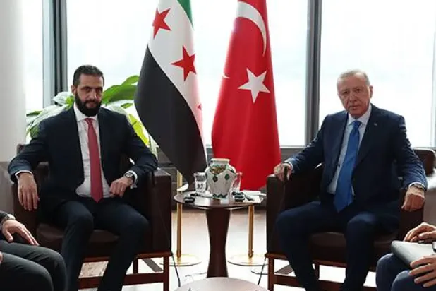 Erdoğan ile El-Şara arasında New York'ta, Birleşmiş Milletler Genel Kurulu toplantıları sırasında gerçekleşen görüşmeden (Türkiye Dönem Başkanlığı)