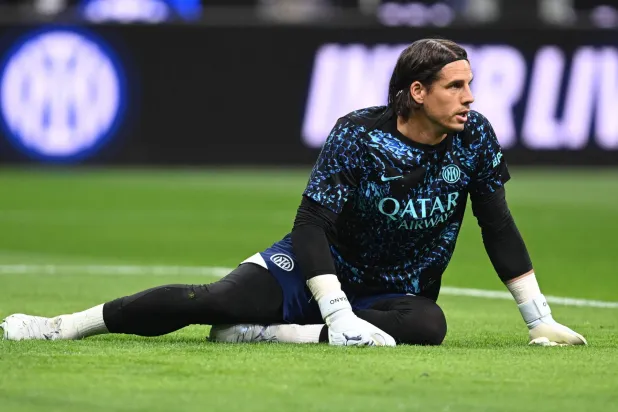 يان سومر حارس مرمى إنتر ميلان (رويترز)