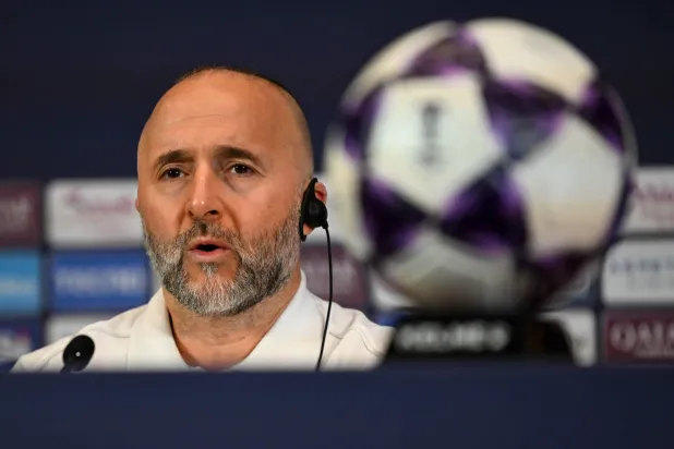 الجزائري جمال بلماضي مدرب فريق الدحيل (تصوير: علي خمج)