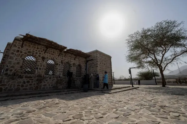 بئر الروحاء... شاهد حيٌّ على دروب النبوة ومسارات القوافل