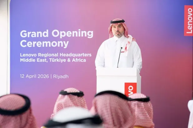 طارق العنقري نائب الرئيس الأول ورئيس شركة «لينوفو» في منطقة الشرق الأوسط وتركيا وأفريقيا (تصوير: تركي العقيلي)